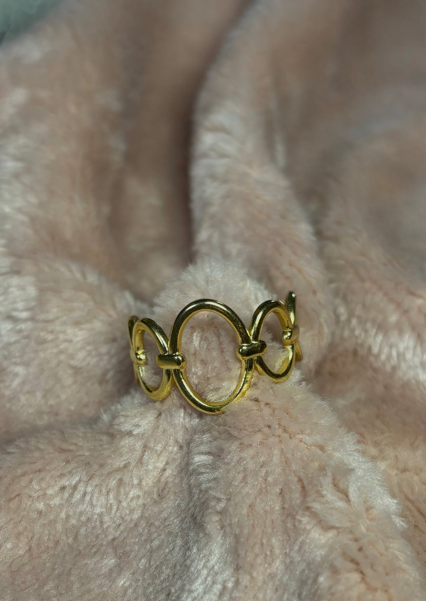 Ovale Golden Ring